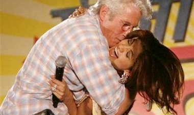 मशहूर अभिनेत्री को 15 साल बाद मिली राहत: अश्लीलता फैलाने का था आरोप