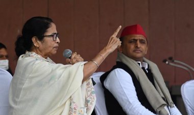 अखिलेश की रैली में बोली दीदी, यूपी में अब खेला होबे