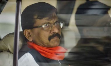 शिवसेना सांसद संजय राउत की बढ़ी मुश्किलें: कोर्ट ने बढ़ाया रिमांड