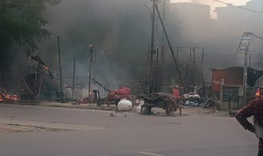 लखनऊ के संगम चौराहे पर मौजूद संगम होटल में लगी भीषण आग: पूरा होटल तहस नहस