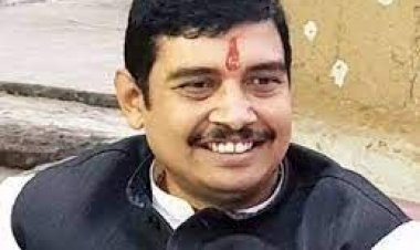 सांसद अतुल राय रेप केस में बरी: पीड़िता ने खुद को आग लगाकर दे दी थी जान