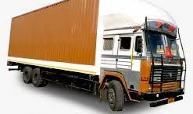 ट्रक चालक ने महिला के साथ की छेड़खानी: विरोध करने पर ट्रक से नीचे फेंका