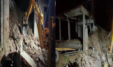 मैनपुरी में सरिया से लदा बेकाबू ट्रक मकान में घुसा: रिटायर्ड सब इंस्पेक्टर समेत 4 की मौत