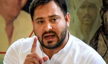 Tejashwi Yadav: बड़ों को पैर ना छूने दें, गुलदस्ता के स्थान पर किताब-कलम के आदान-प्रदान को बढ़ावा दें