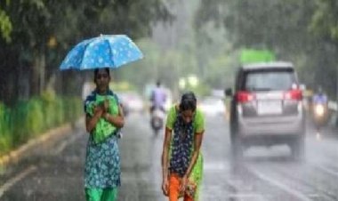 Weather Alert UP: उत्तर प्रदेश की राजधानी लखनऊ समेत 40 जिलों में बारिश के आसार, येलो अलर्ट जारी