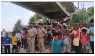 Hardoi: किसानों से भरी अनियंत्रित ट्रैक्टर-ट्राली गिरी नदी में, 7 लोग सुरक्षित निकले, बचाव कार्य ज़ोरो पर
