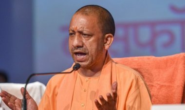 जनता की समस्या निवारण में देरी को लेकर CM Yogi का एक्शन: 73 अफसरों को नोटिस जारी, कार्रवाई तय