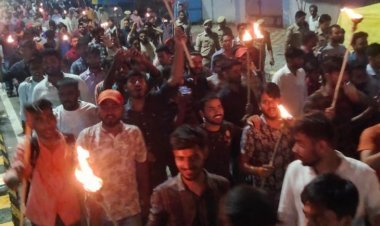 Allahabad University: 400% बढ़ गई फीस, छात्रों ने किया विरोध प्रदर्शन, सपा और कांग्रेस समर्थन में उतरे