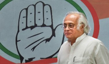 Congress: प्रवक्ताओं को अध्यक्ष पद के उम्मीदवारों पर टिप्पणी ना करने की दी नसीहत, शशि थरूर पर साधा निशाना