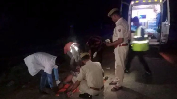 तेज़ रफ़्तार ट्रेलर ट्रक ने रामदेव के 9 श्रद्धालुओं को कुचला: 5 की मौत