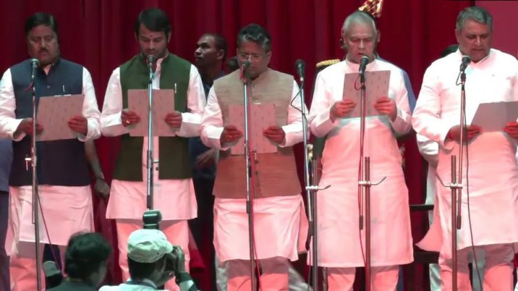 बिहार कैबिनेट में 31 मंत्रियों ने ली शपथ,RJD को सबसे ज्यादा सीटें: तेज प्रताप फिर हुए शामिल