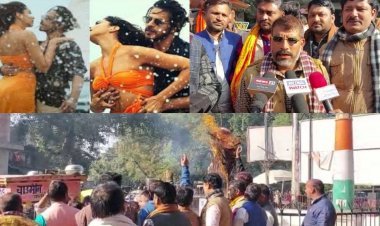 Banda: विश्व हिंदू महासंघ ने शाहरुख खान का किया पुतला दहन, योगी आदित्यनाथ-अमर सिंह गंगवार के लगे जिन्दाबाद के नारे