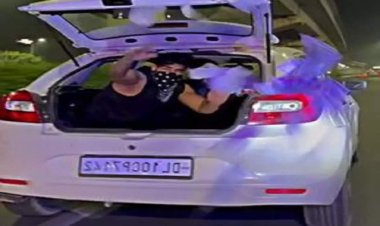 Gurugram: बीच सड़क पर नोटो की बारिश कर रील बनाना पड़ा भारी, पुलिस ने किया गिरफ्तार