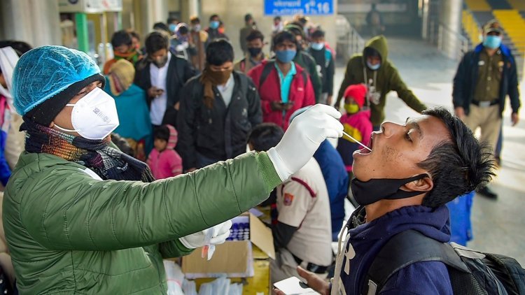 Corona Virus Updates: कोरोना वायरस ने पकड़ी रफ्तार, एक दिन में 5,335 नए केस
